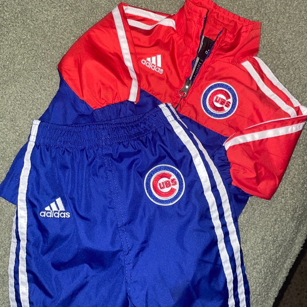 Cubs Adidas track suit 0-3 months